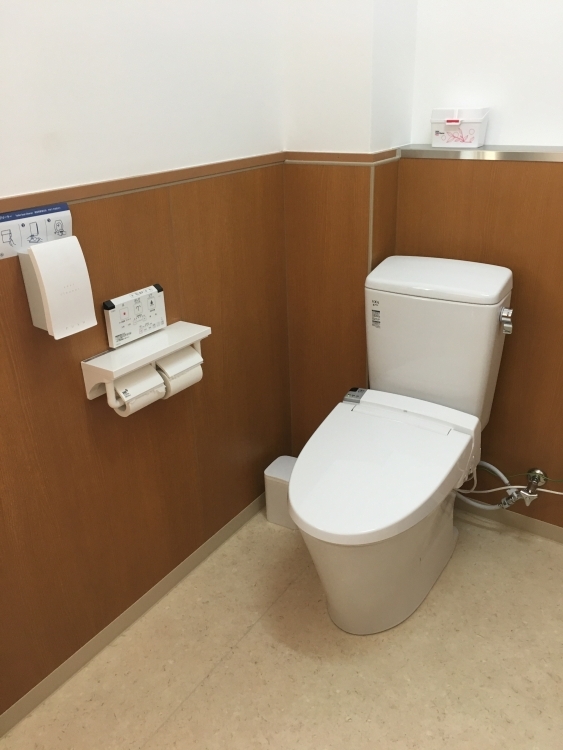 トイレが新しくなりました（文：総務課　市川）